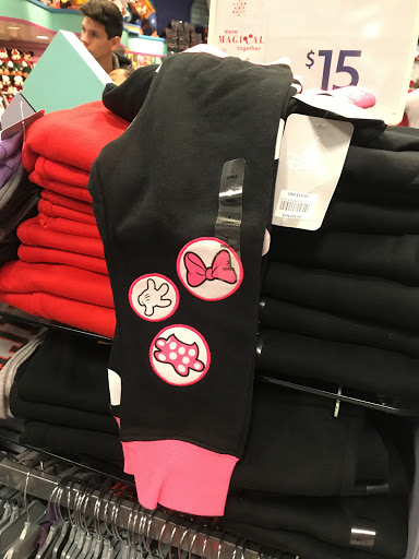 Toy Store «Disney Store», reviews and photos, 1023 Santa Rosa Plaza, Santa Rosa, CA 95401, USA