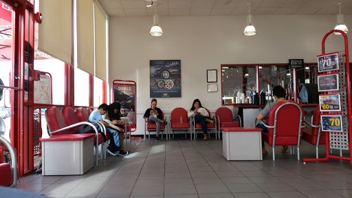 Tire Shop «Discount Tire Store - San Antonio, TX», reviews and photos, 1755 SW Loop 410, San Antonio, TX 78227, USA