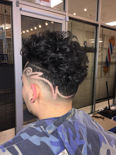 Barber Shop «Flow Barber Shop», reviews and photos, 4925 W Market St #1107, Greensboro, NC 27407, USA