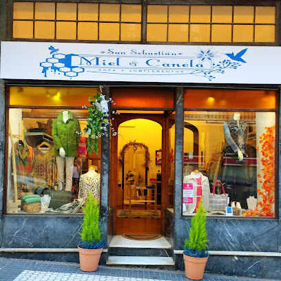 Tienda de moda MIEL Y CANELA Donosti