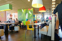 Atmosphère du Restauration rapide McDonald's à Chilly-Mazarin - n°11