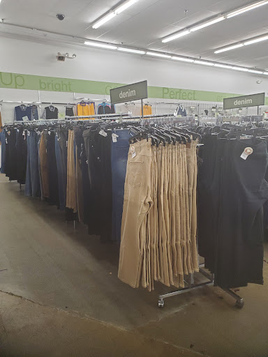 Discount Store «D&K Suit City», reviews and photos, 3750 Venture Dr, Duluth, GA 30096, USA