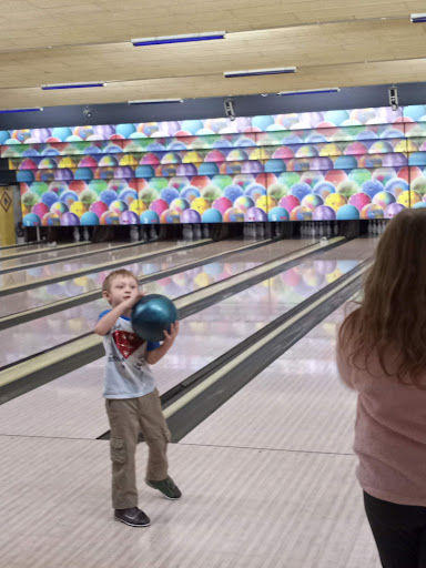 Bowling Alley «Crest Bowling Lanes», reviews and photos, 330 Whitecrest Dr, Maryville, TN 37801, USA