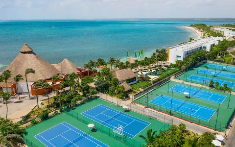 Club Med Cancún image