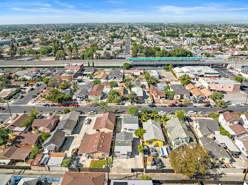 Onyx Homes - All About Orange County image