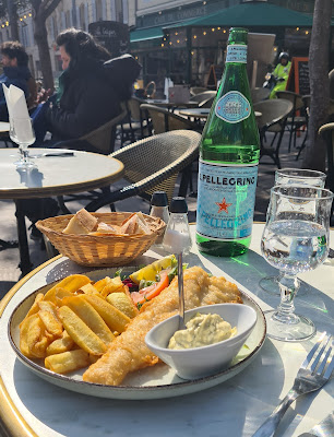 Studio B Café à Marseille