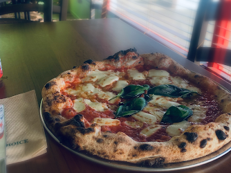 Giovanni’s Woodfired Pizzeria