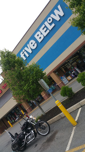Variety Store «Five Below», reviews and photos, 199 Plain St, Lowell, MA 01852, USA