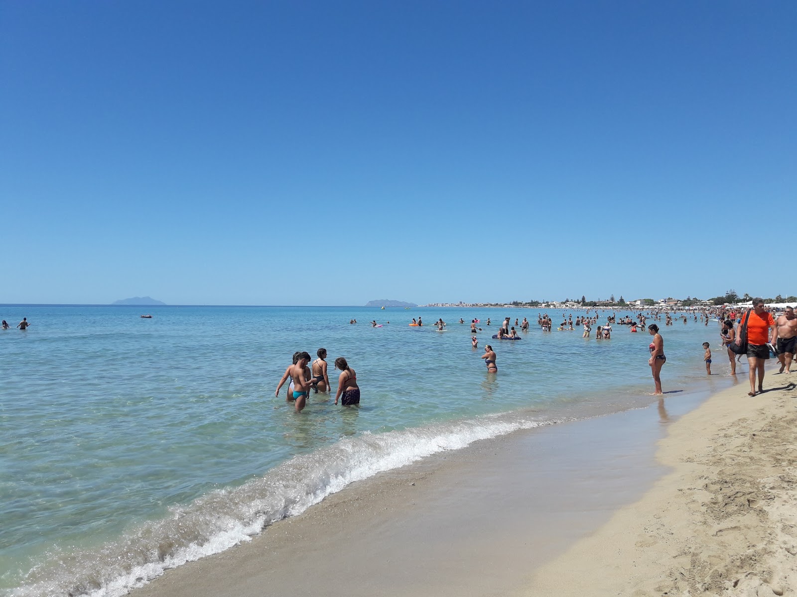 Foto von Zelig Lido beach mit langer gerader strand