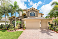 Flora Robertson, Real Estate Broker Associate - Photo 2 - Car repair in West Palm Beach, FL, West Palm Beach