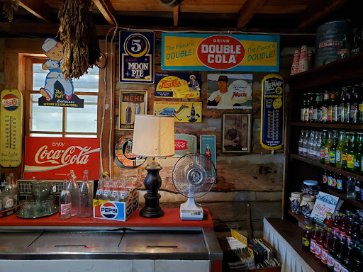 Gift Shop «Hitching Post Gifts & Old Str», reviews and photos, 15894 US-68, Benton, KY 42025, USA