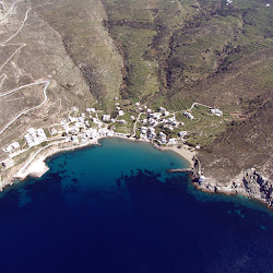 Paralia Isternion'in fotoğrafı çok temiz temizlik seviyesi ile