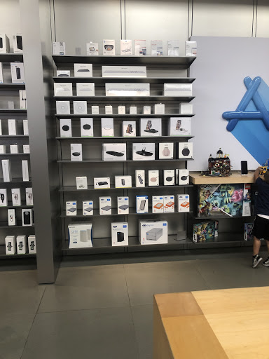 Computer Store «Apple Pasadena», reviews and photos, 54 W Colorado Blvd, Pasadena, CA 91105, USA