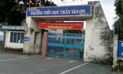 Trường tiểu học Trần Văn Ơn