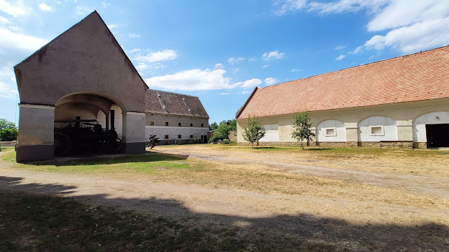 Értékelések erről a helyről: Magyar Mezőgazdasági Múzeum és Könyvtár Georgikon Majortörténeti Kiállítóhely, Keszthely - Múzeum