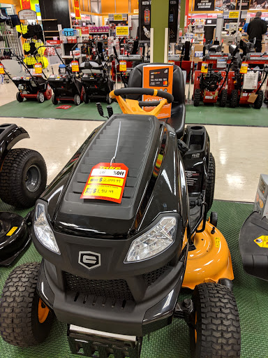 Shopping Mall «The Lakes Mall», reviews and photos, 5600 Harvey St, Muskegon, MI 49444, USA