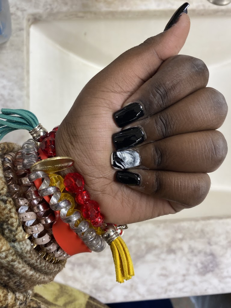 Top Nail & Tanning Salon Greenville, AL 36037 Services and Reviews