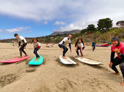 Escuela de Surf Salinas De Pullally