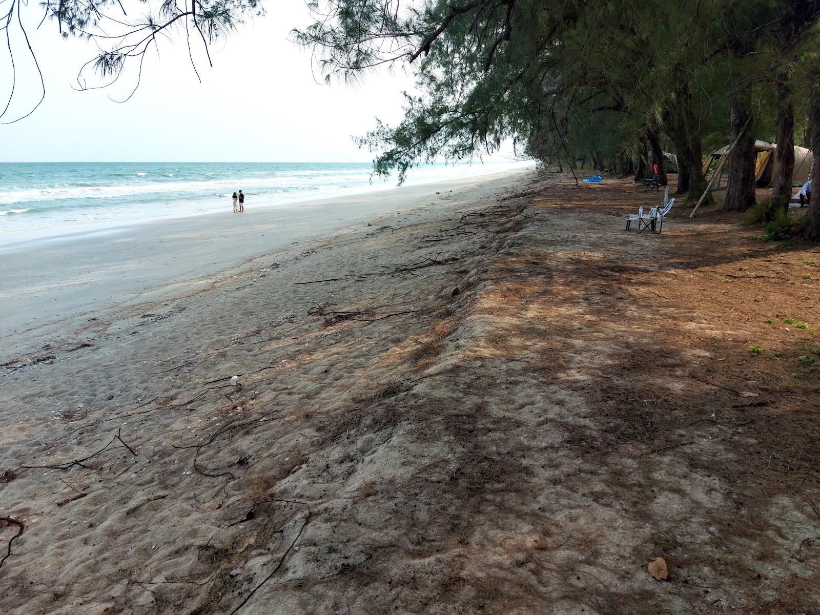 Hat Wanakorn Beach photo #8