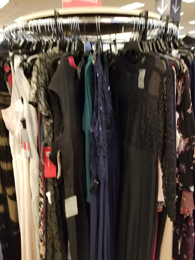 Department Store «Nordstrom Rack», reviews and photos, 17200 Southcenter Pkwy, Tukwila, WA 98188, USA
