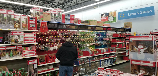 Supermarket «Walmart Supercenter», reviews and photos, 612 E Main St, Hohenwald, TN 38462, USA