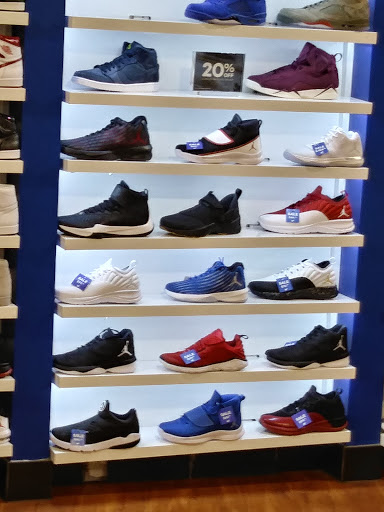 Shoe Store «Shiekh Shoes», reviews and photos, 7215 Stockton Blvd, Sacramento, CA 95823, USA