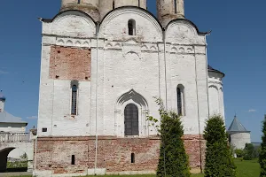 Luzhetsky Monastery image