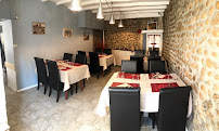 Atmosphère du Restaurant libanais Restaurant-bar-traiteur “Chez Georges” à Saint-Paul-lès-Romans - n°1
