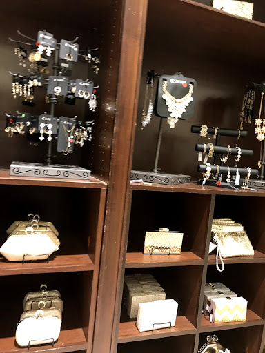 Fashion Accessories Store «Charming Charlie», reviews and photos, 5175 Deerfield Blvd, Mason, OH 45040, USA