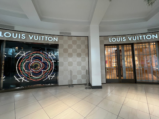 Shopping Mall «The Fashion Mall at Keystone», reviews and photos, 8702 Keystone Crossing, Indianapolis, IN 46240, USA