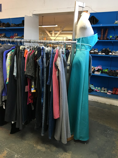 Thrift Store «St. Vincent de Paul Thrift Store», reviews and photos, 4009 S 56th St, Tacoma, WA 98409, USA