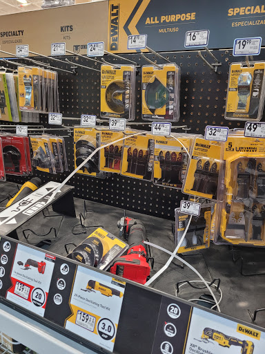 Grocery Store «Grocery Outlet Bargain Market», reviews and photos, 1950 14th Ave SE, Albany, OR 97322, USA