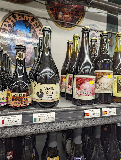 Liquor Store «Beverage Warehouse», reviews and photos, 1 East St, Winooski, VT 05404, USA