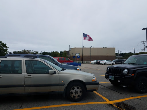 Grocery Store «Hannaford Supermarket», reviews and photos, 630 Lafayette Rd, Hampton, NH 03842, USA