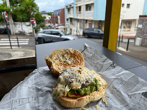 Photo n°30 de Memphis Burgers à Saint-Pierre ()