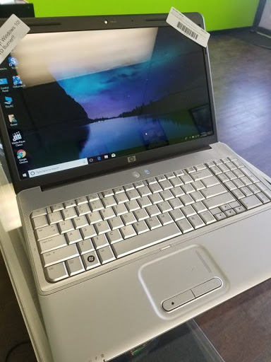 Computer Repair Service «Zombie Techs Computer Repair & Cell Phone Repair», reviews and photos, 831 E Algonquin Rd, Schaumburg, IL 60173, USA