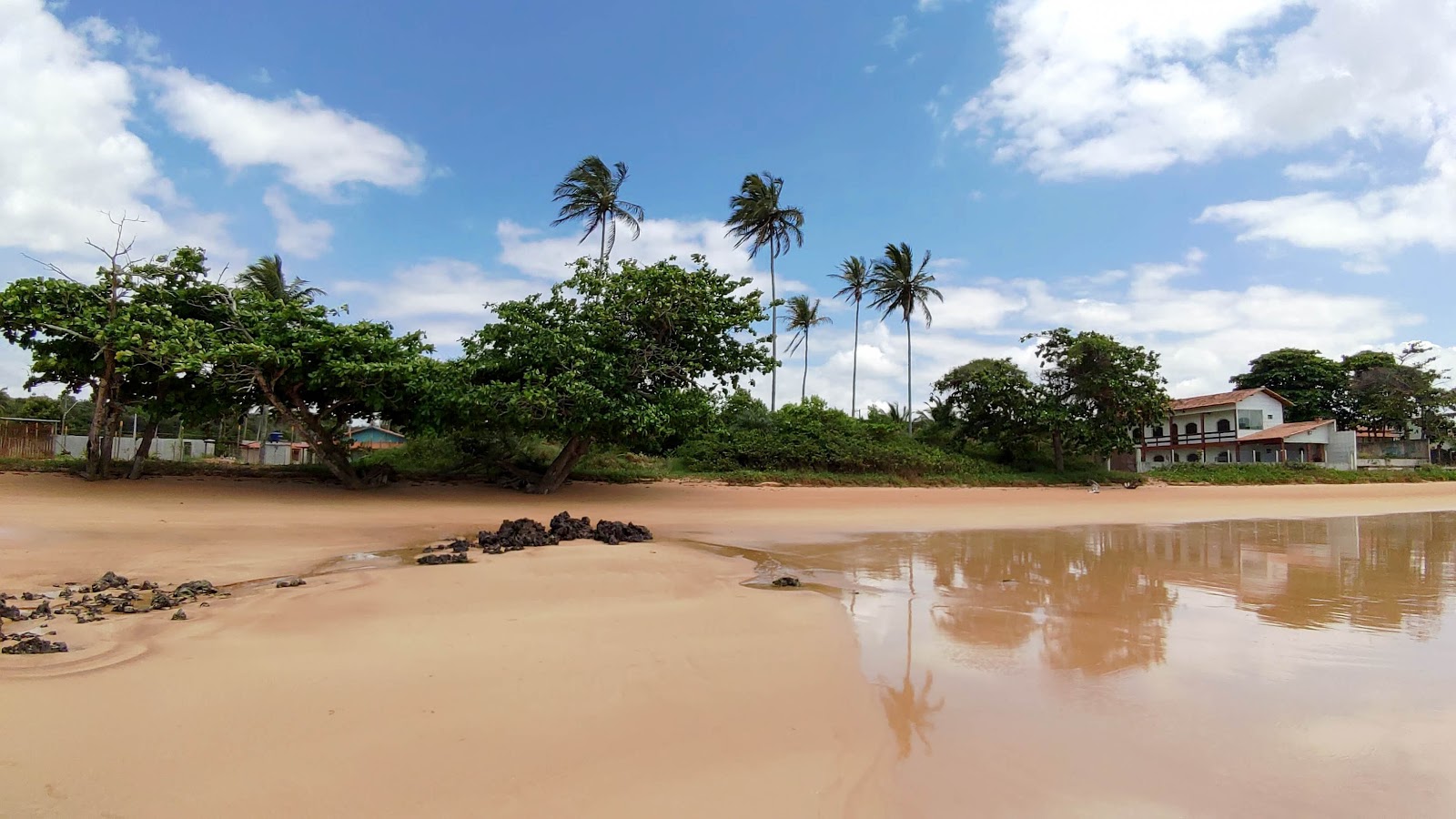 Foto von Praia Formosa mit langer gerader strand