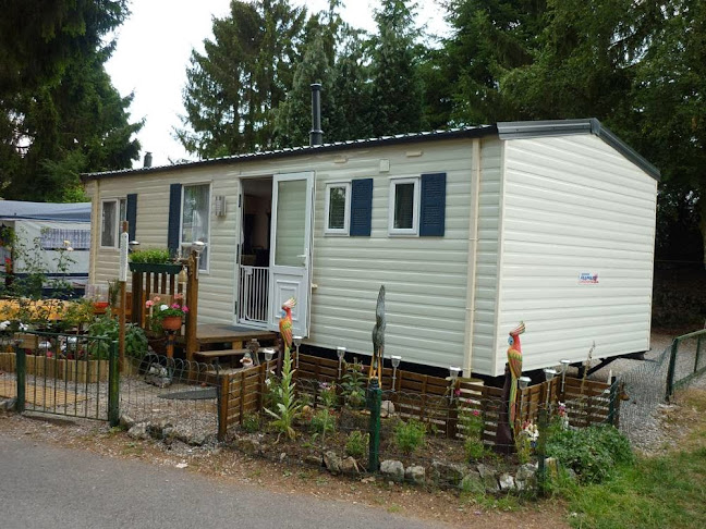 Camping Les Roches - Syndicat d'Initiative of Cerfontaine - Kampeerterrein