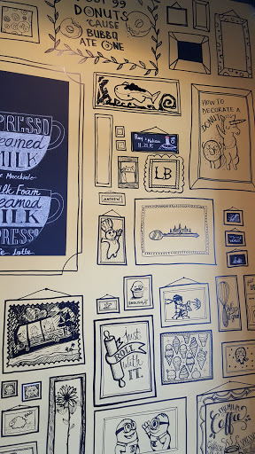 Donut Shop «Sweet Retreat Donuts», reviews and photos, 924 Pacific Coast Hwy, Long Beach, CA 90806, USA