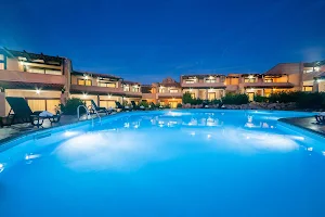 Gravina Resort image