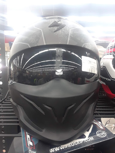 Yamaha Motorcycle Dealer «Sports Plaza», reviews and photos, 22455 NE Halsey St, Fairview, OR 97024, USA