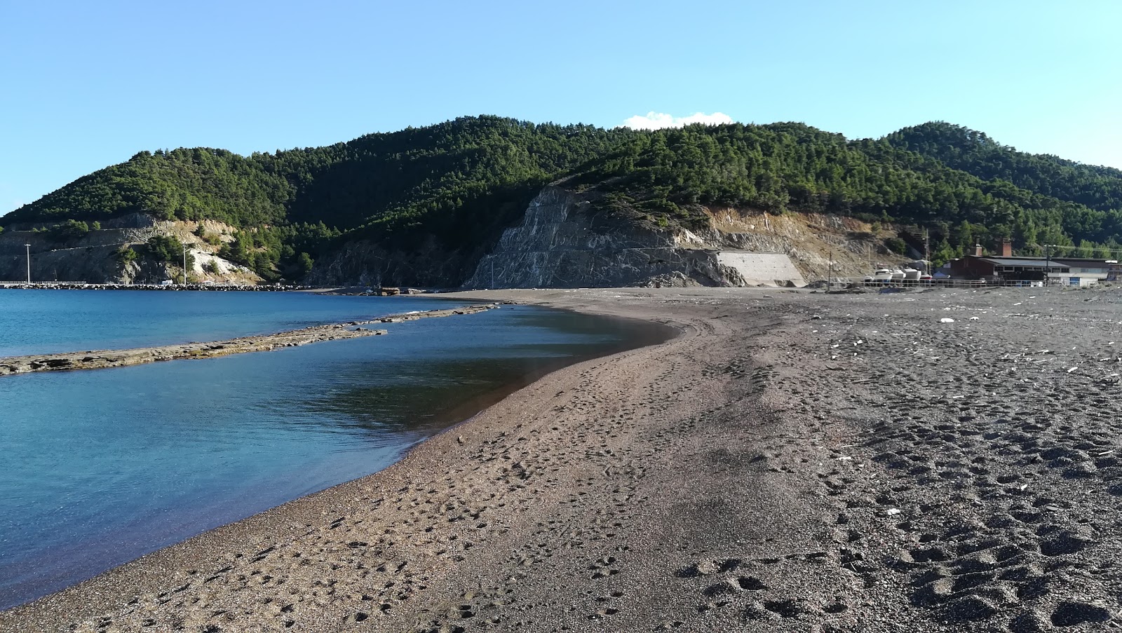 Foto von Kymasi beach befindet sich in natürlicher umgebung