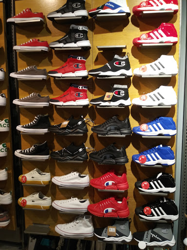 Shoe Store «Finish Line», reviews and photos, 11401 NW 12th St #218, Miami, FL 33172, USA