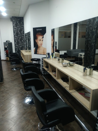 CRISTINA MONDÉJAR Peluquería Unisex. - Villarrobledo