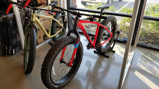 Bicycle Store «roll: Bike Shop on Polaris - Columbus», reviews and photos, 2017 Polaris Pkwy, Columbus, OH 43240, USA