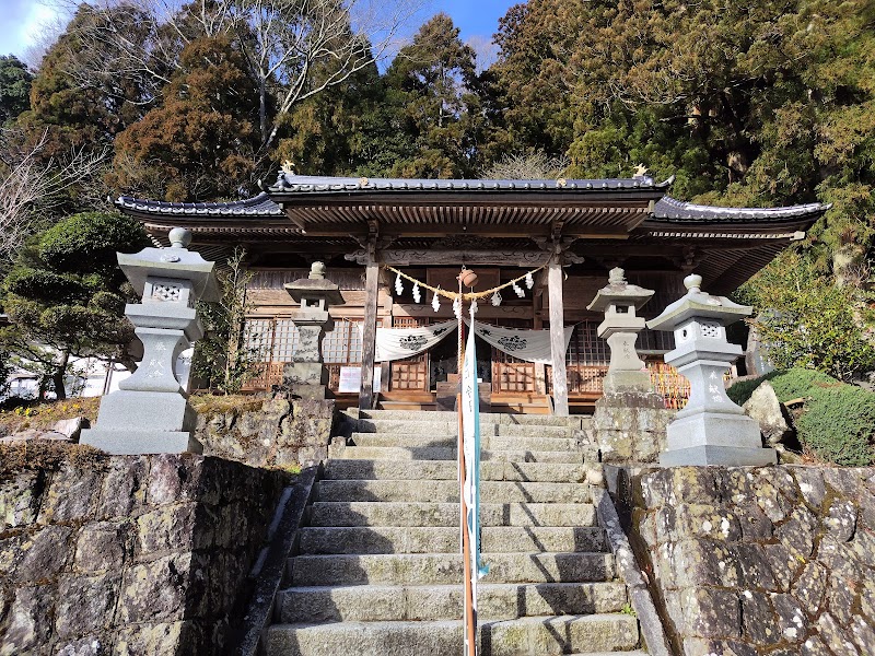 木幡山隠津島神社