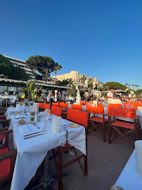 Atmosphère du Restaurant méditerranéen VILEBREQUIN LA PLAGE & L'ONDINE à Cannes - n°10