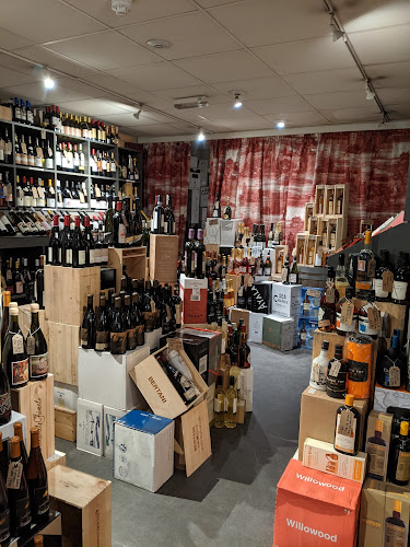 Reviews of Inverarity One To One in Glasgow - Liquor store