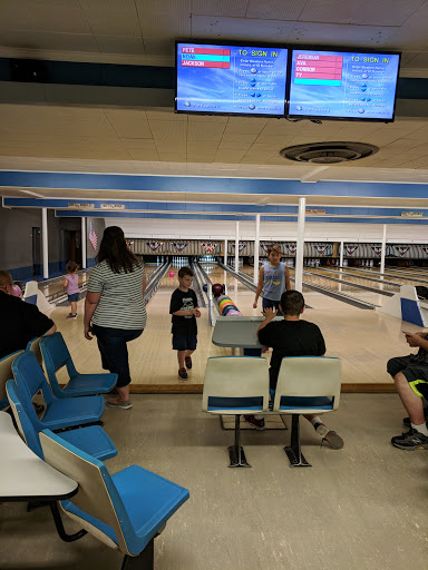 Bowling Alley «Southland Lanes», reviews and photos, 6800 W 130th St, Middleburg Heights, OH 44130, USA