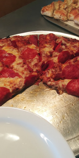 Pizza Restaurant «Round Table Pizza», reviews and photos, 7909 Walerga Rd, Antelope, CA 95843, USA